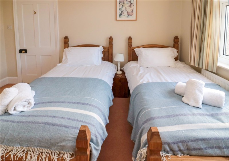 One of the bedrooms (photo 2) at Glenavon, Seahouses