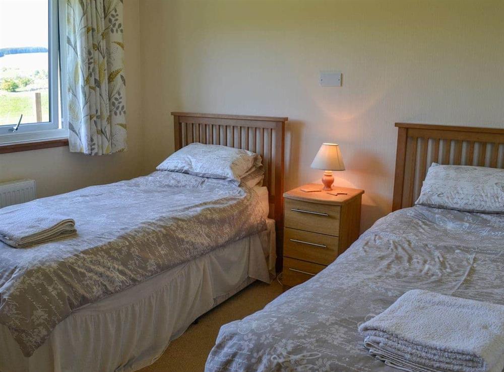 Twin bedroom at Glenbank in Moniaive, near Thornhill, West Yorkshire