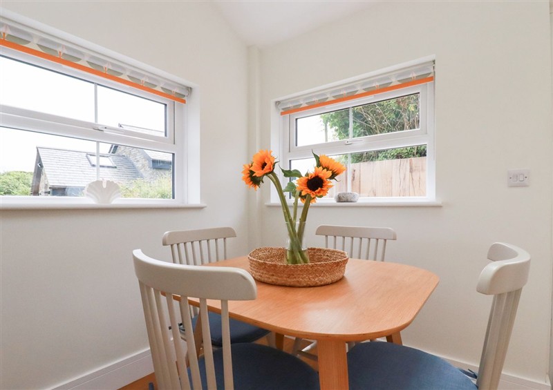 The dining area at Glendale, Trelights near Port Isaac