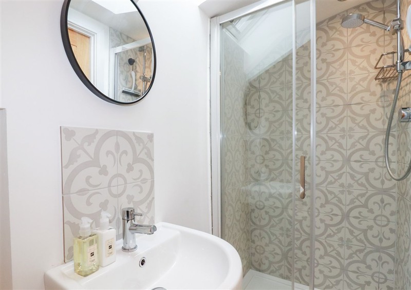 This is the bathroom at Glendale, Trelights near Port Isaac