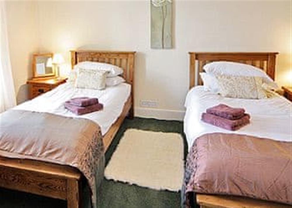 Twin bedroom at Glendower in Aberaeron, Dyfed