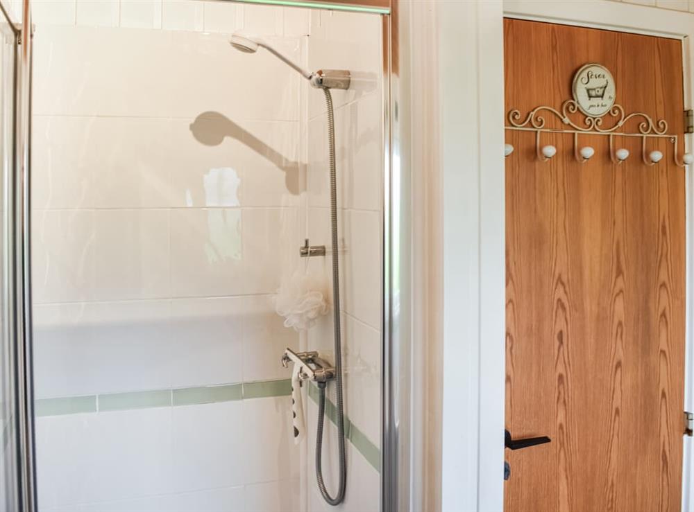 Bathroom (photo 3) at Glendowlin Lodge Retreat in Yanwath, near Pooley Bridge, Cumbria
