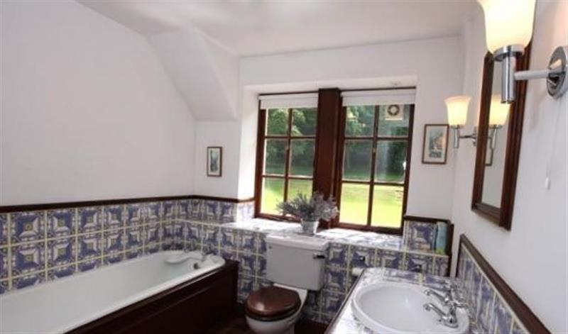 This is the bathroom at Glenfarg House, Glenfarg