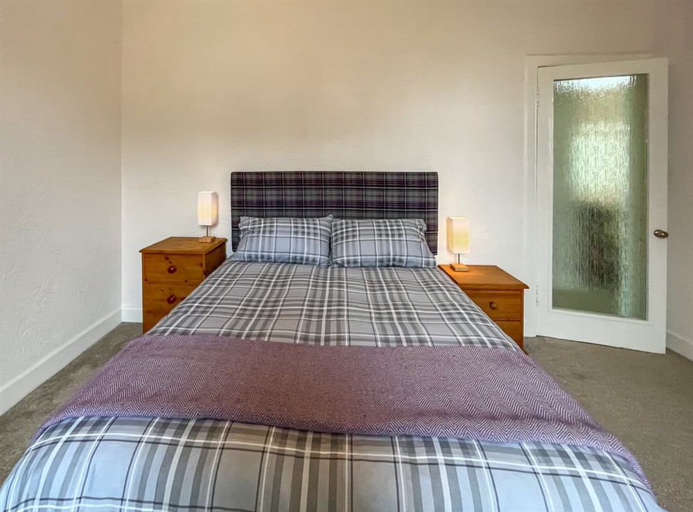 Double bedroom (photo 8) at Glenfyne Apartment in Ardrishaig, near Lochgilphead, Argyll