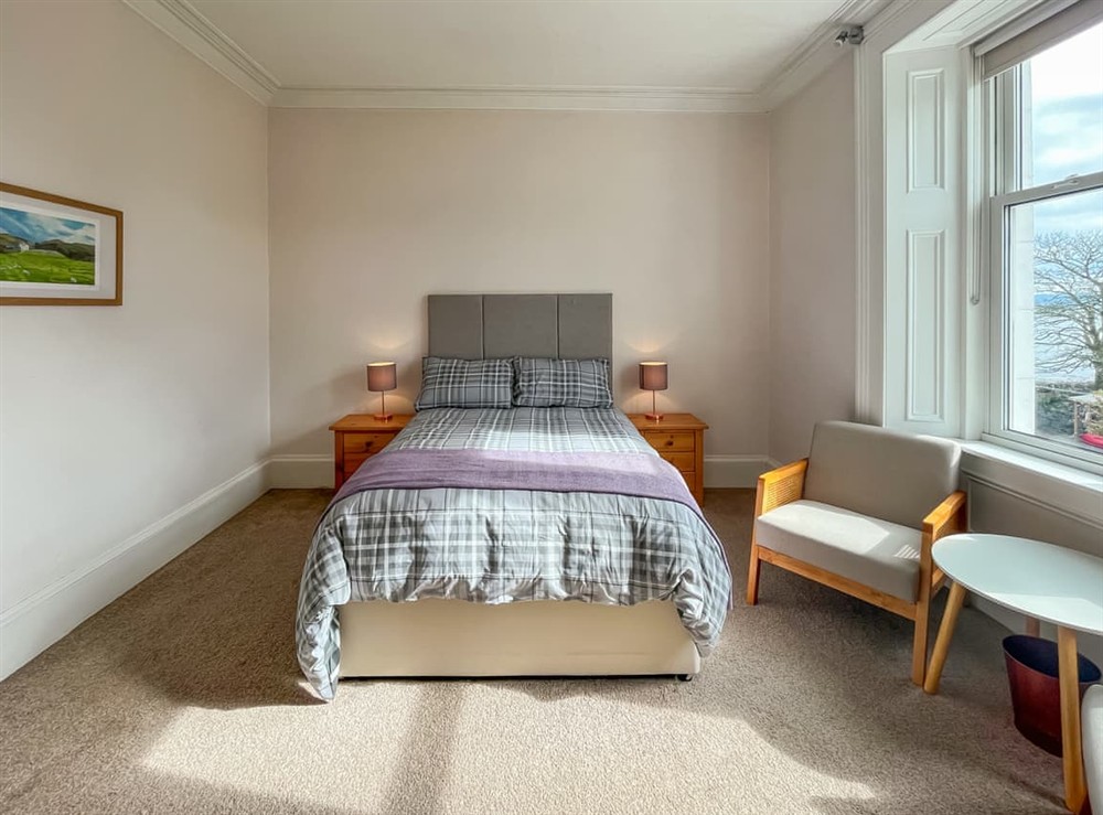Double bedroom at Glenfyne Apartment in Ardrishaig, near Lochgilphead, Argyll