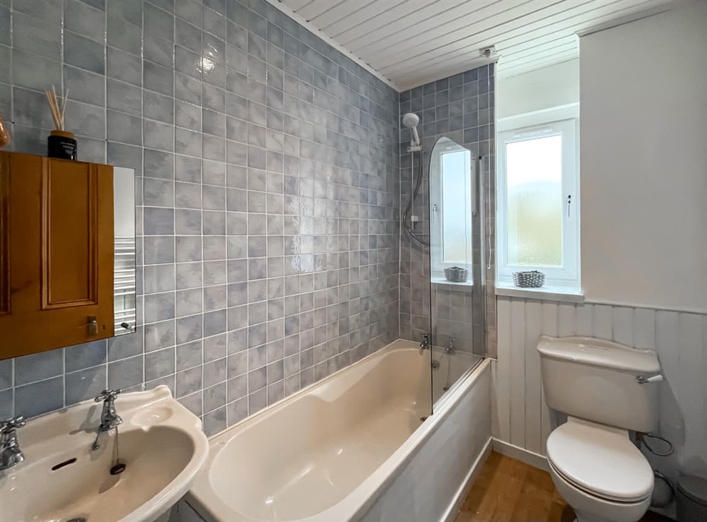Bathroom at Glengilp Apartment in Ardrishaig, near Lochgilphead, Argyll