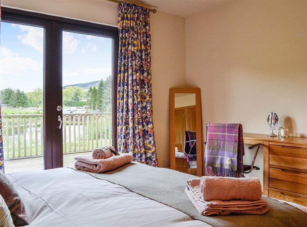 Double bedroom (photo 2) at Glengoulandie Lodge in Glengoulandie, near Aberfeldy, Perthshire