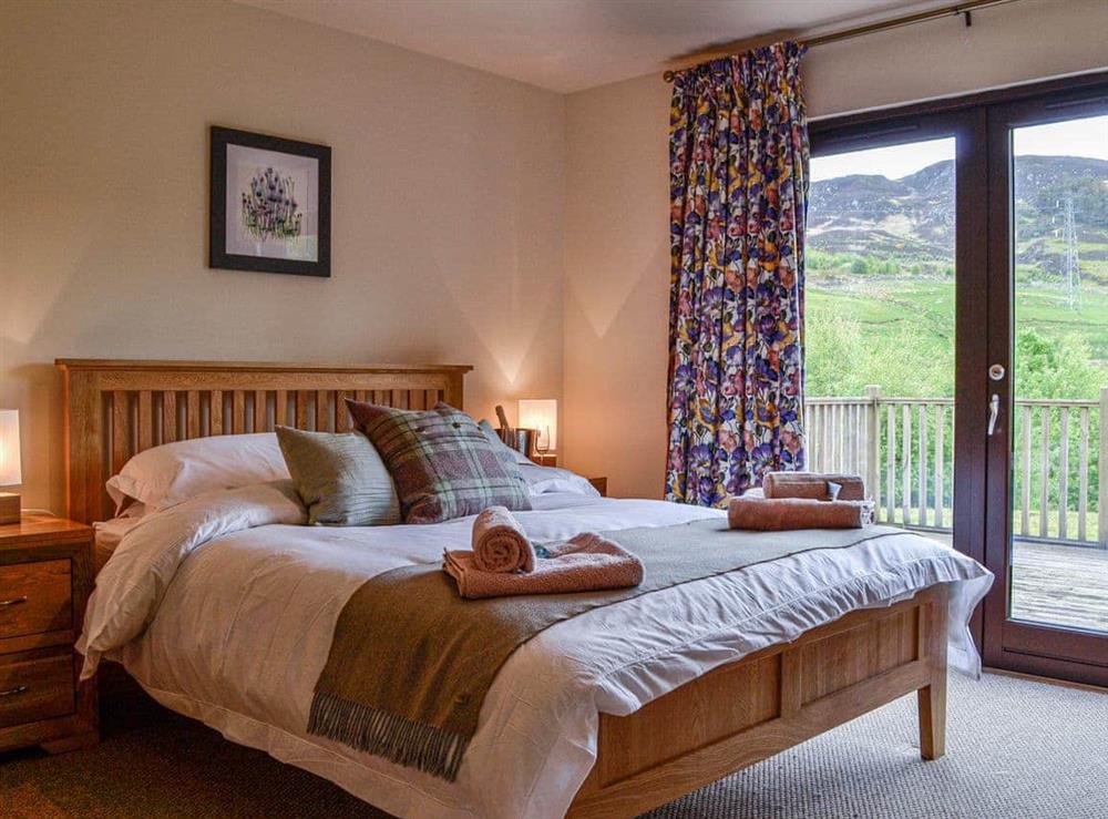 Double bedroom at Glengoulandie Lodge in Glengoulandie, near Aberfeldy, Perthshire