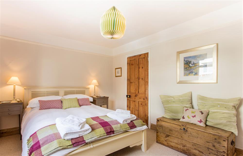 Bedroom 2 with king size bed at Glenleigh, Salcombe
