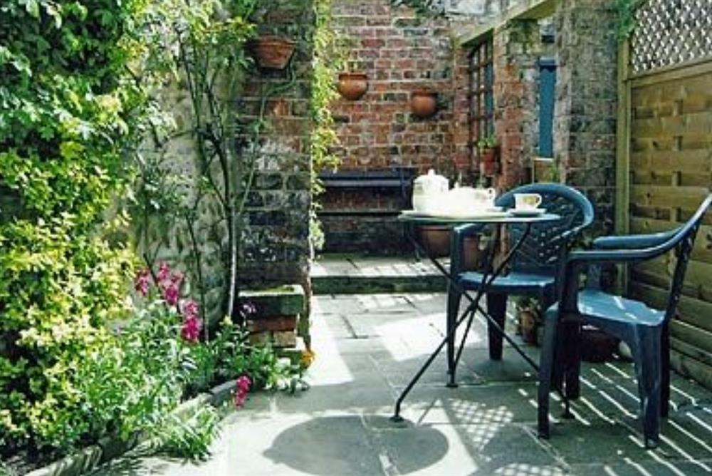 Sitting-out-area at Glenroyd Cottage in Bishop Monkton, near Harrogate, North Yorkshire