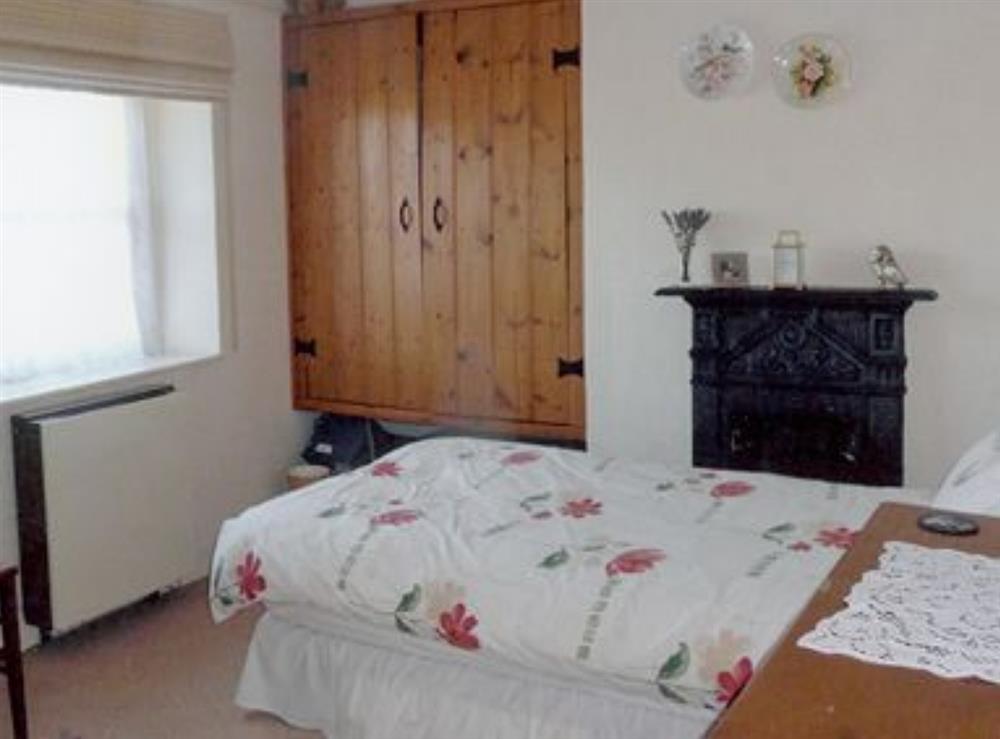 Twin bedroom at Glenroyd Cottage in Bishop Monkton, near Harrogate, North Yorkshire