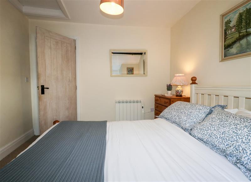 One of the 3 bedrooms (photo 2) at Glenside, Arrad Foot