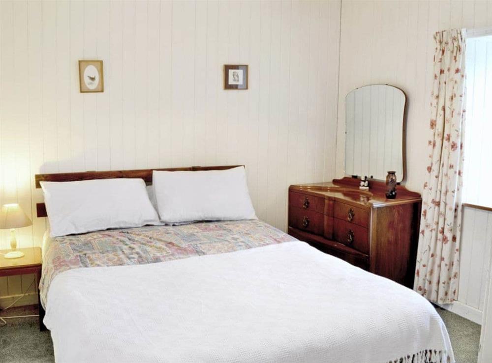 Double bedroom at Glentairie Cottage in Glenprosen, by Kirriemuir, Angus