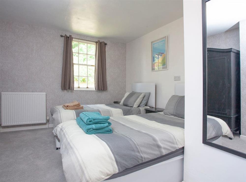 Twin bedroom (photo 2) at Glenthorne in Torquay, Devon