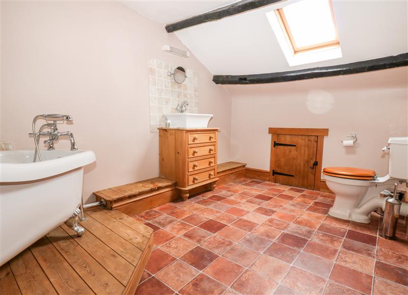 Bathroom (photo 2) at Glenwood House, Brough