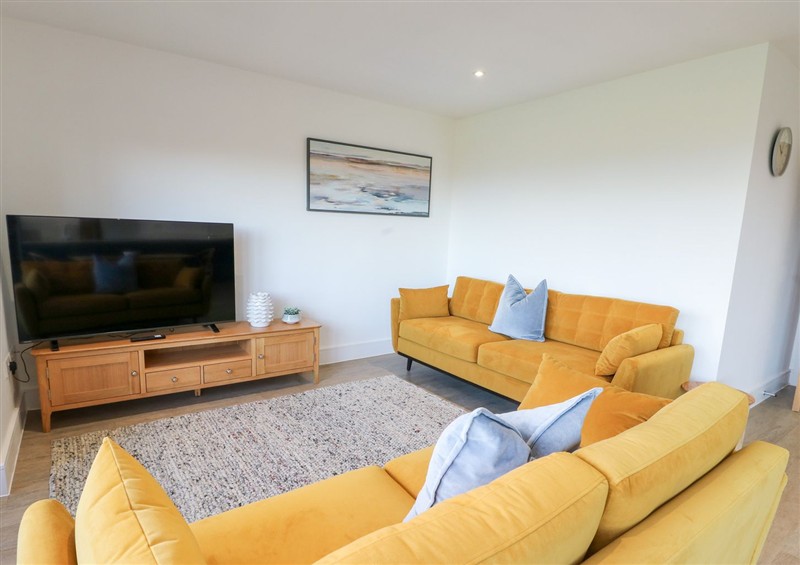 Enjoy the living room at Glynllifon 6, Marianglas near Benllech