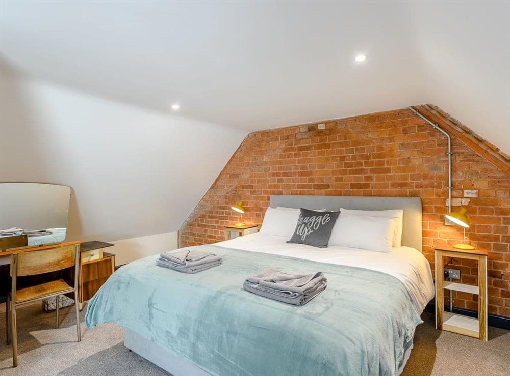 Double bedroom at Go Cart Barn in Gloucester, Gloucestershire