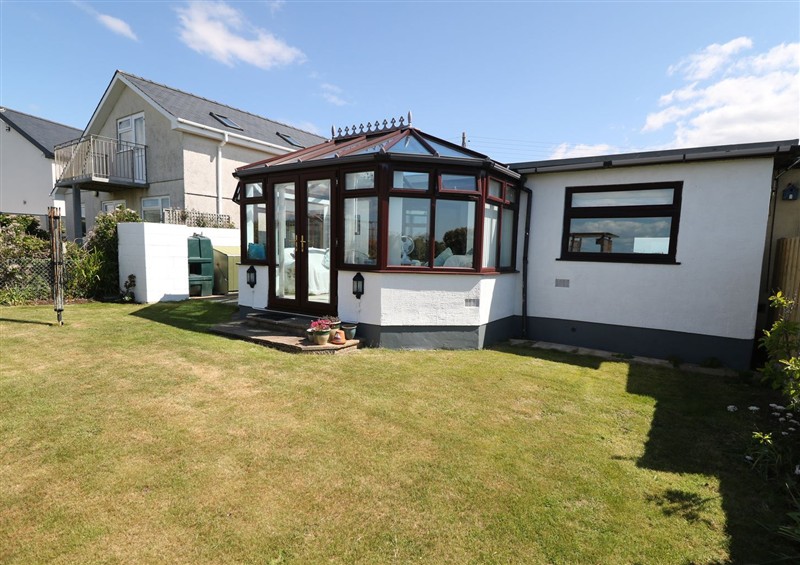 This is the setting of Goetra at Goetra, Llandanwg near Harlech