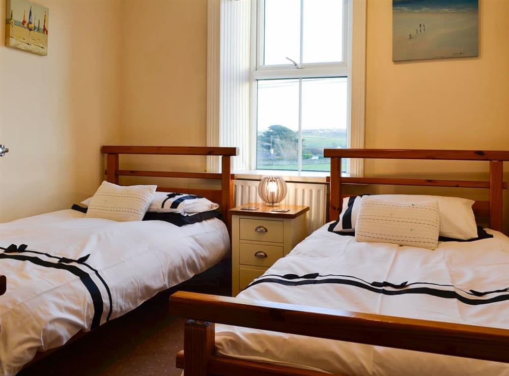 Twin bedroom at Goleufryn in Abersoch, Gwynedd