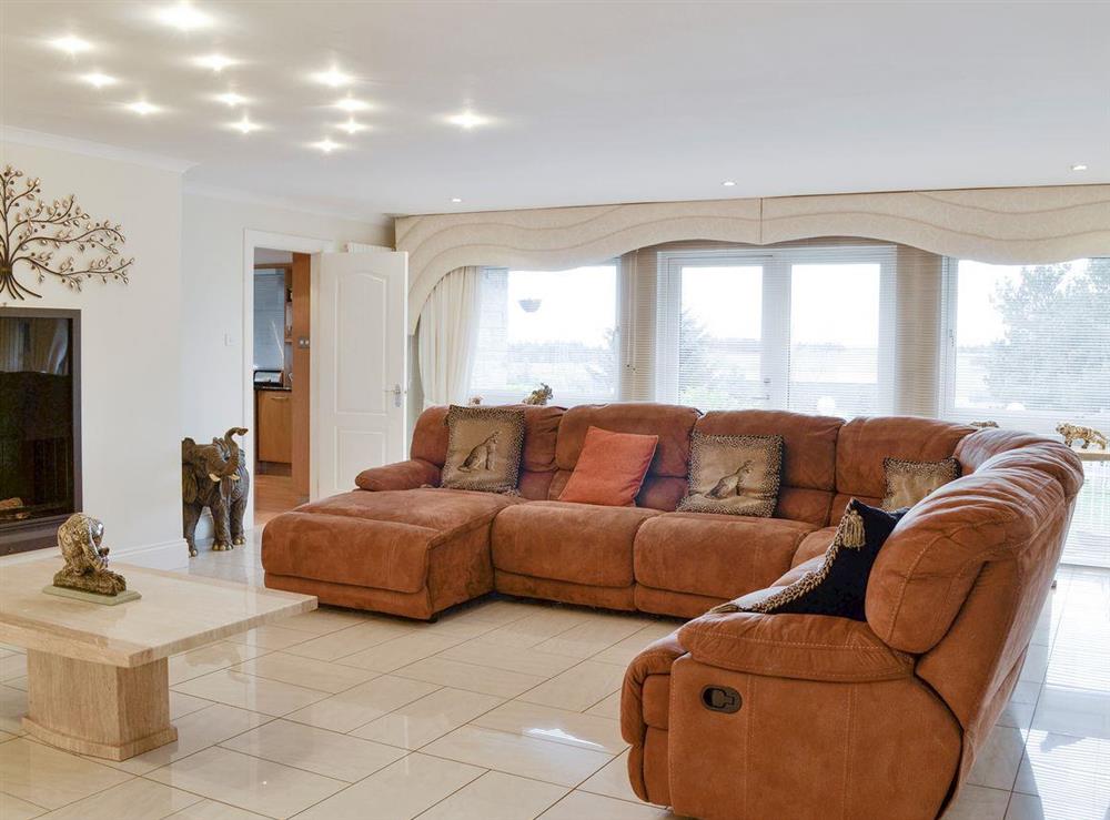 Spacious living room at Golf View in Fowlis, near Dundee, Angus