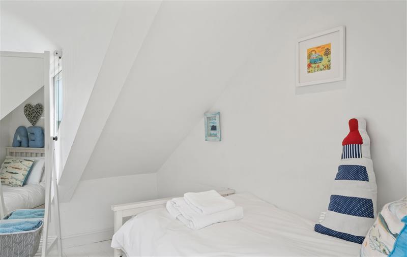 This is a bedroom (photo 4) at Good Day Sunshine, Cornwall