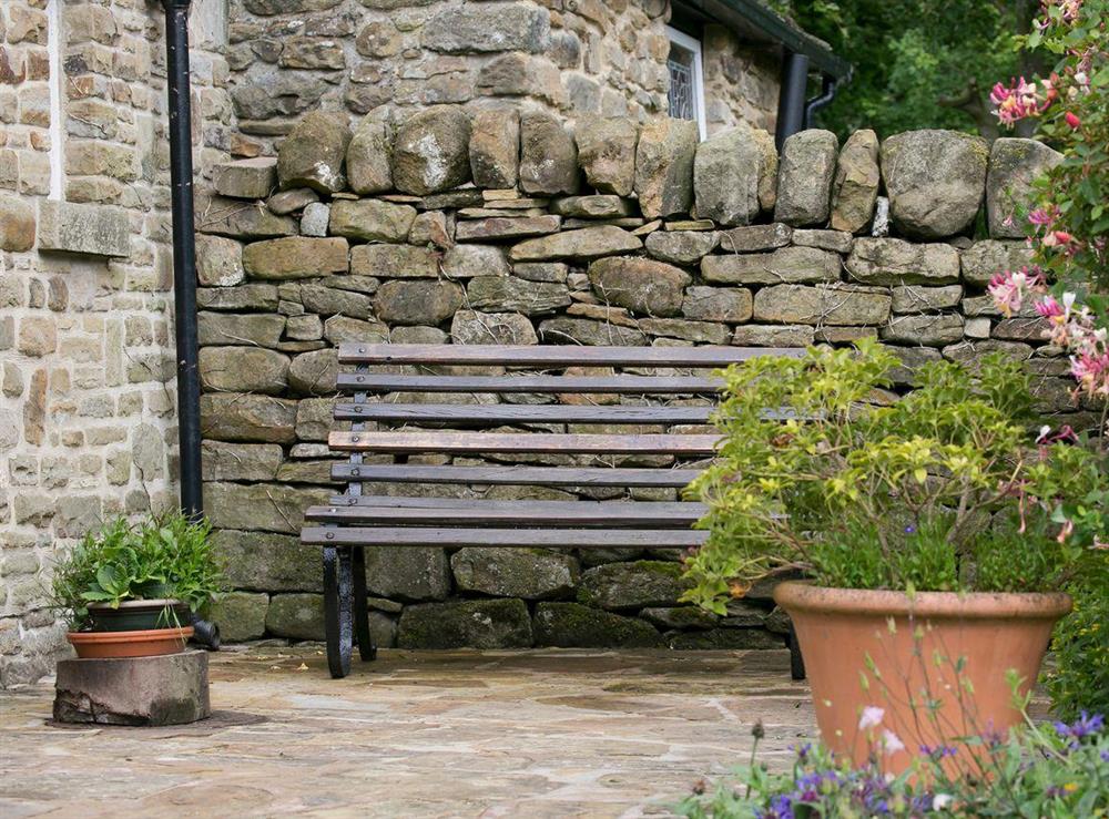 Relax and enjoy this pleasant and well maintained garden at Goose Croft in Edale, Hope Valley, Derbyshire