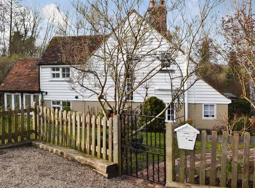 Beautifully renovated semi-detached holiday home at Gorse Cottage in Ewhurst Green, near Robertsbridge, Sussex, East Sussex