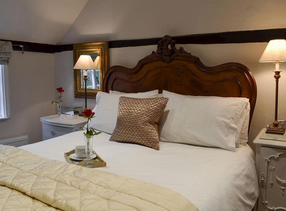 Double bedroom at Gorse Cottage in Ewhurst Green, near Robertsbridge, Sussex, East Sussex