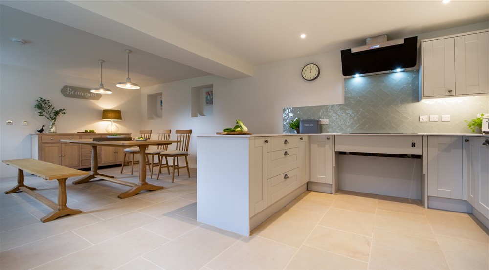The kitchen and dining room at Gorsey Bank Barn in Hope Valley, Derbyshire