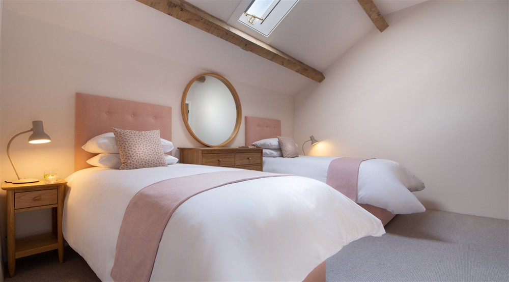 The twin bedroom (photo 2) at Gorsey Bank Barn in Hope Valley, Derbyshire