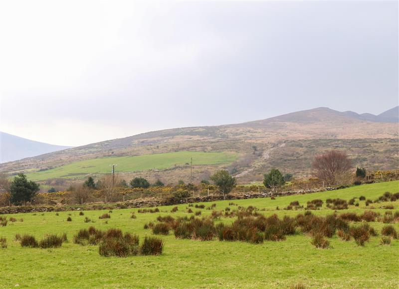 The setting at Gortnamona, Coolnaharragill Lower near Glenbeigh