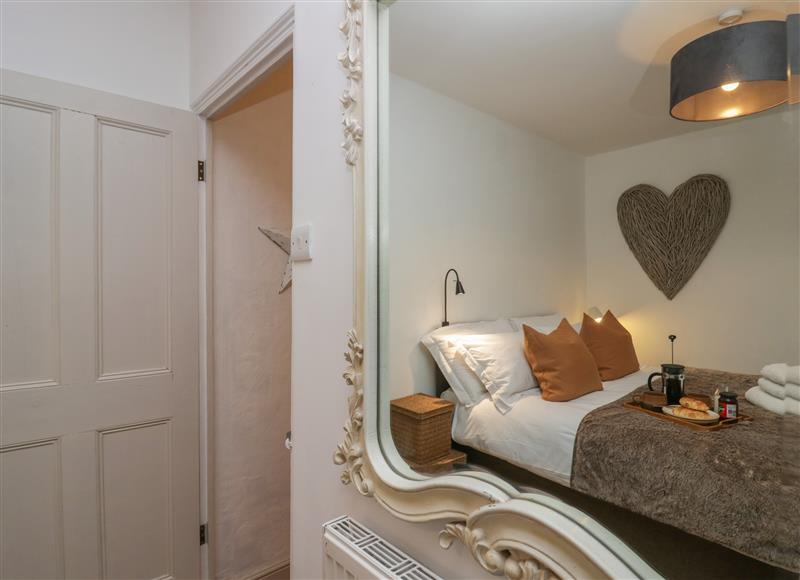 This is a bedroom (photo 2) at Gosling Cottage, Kendal