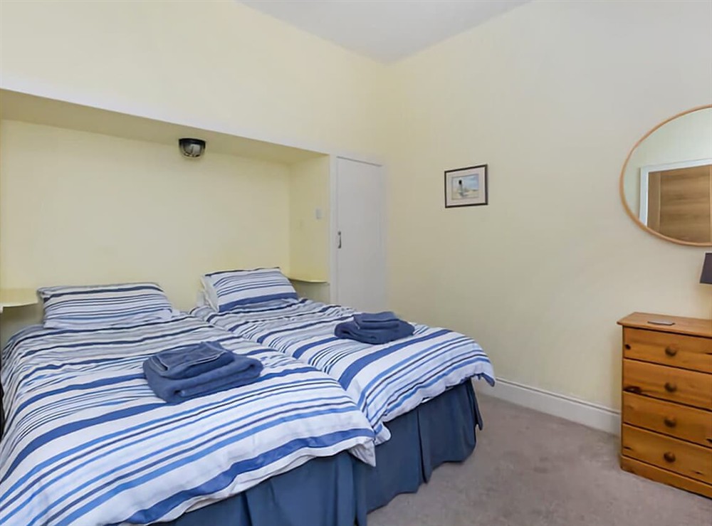 Twin bedroom