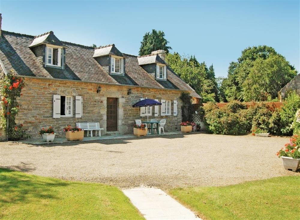 Exterior at Gouesnach in Gouesnac’h, France