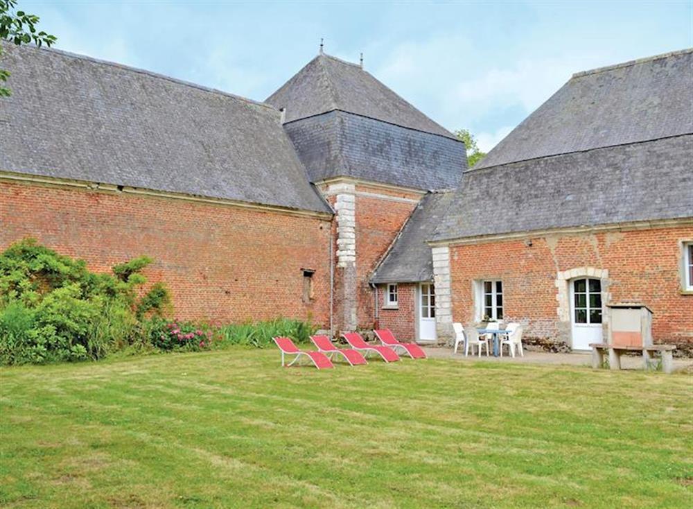 Spacious gîte in a converted 17th century abbey