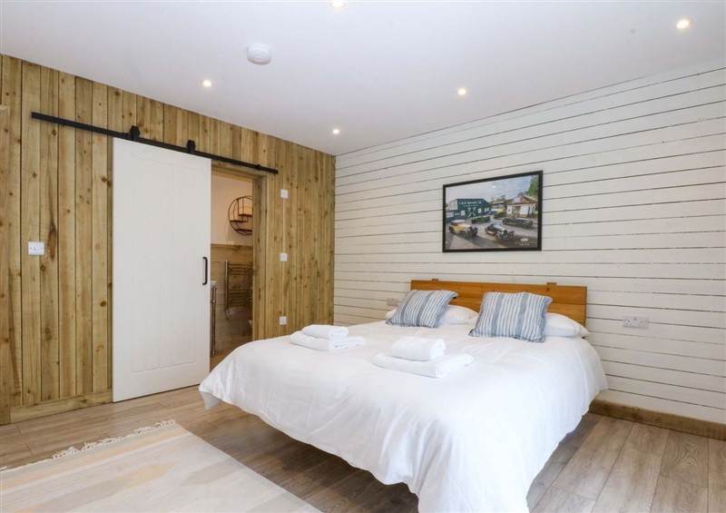 One of the 5 bedrooms (photo 2) at Gowan Brae, Criccieth