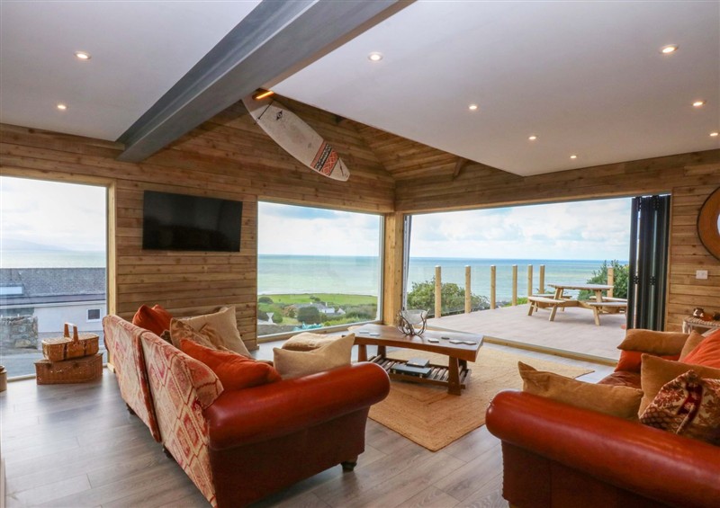 Outside (photo 2) at Gowan Brae, Criccieth