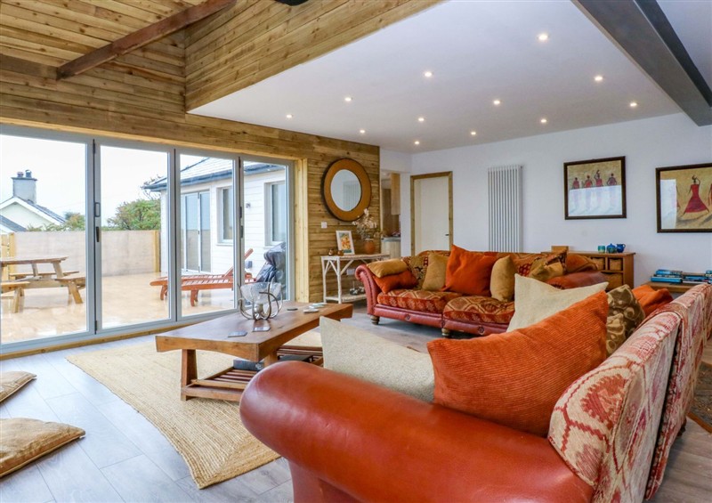 This is Gowan Brae (photo 2) at Gowan Brae, Criccieth