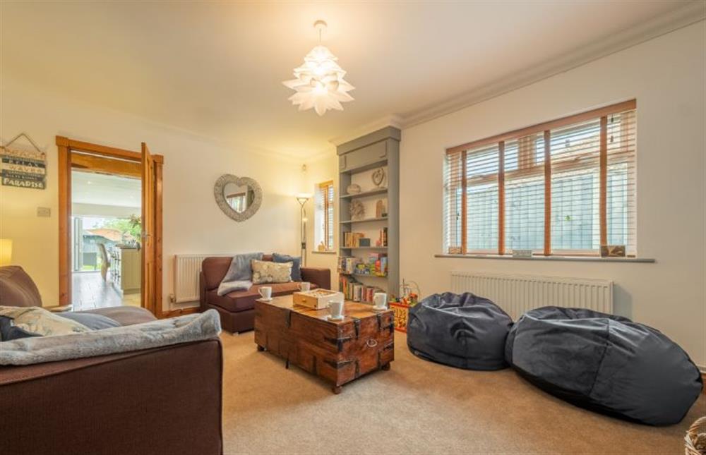 Ground floor: Family room with ample space to enjoy the variety of traditional games provided at Grace Cottage, Heacham near Kings Lynn