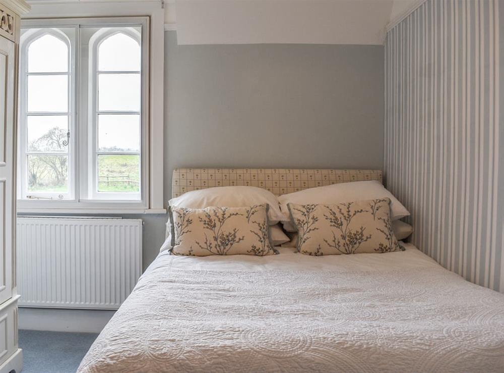 Double bedroom (photo 3) at Grace Cottage in Wimborne, Dorset