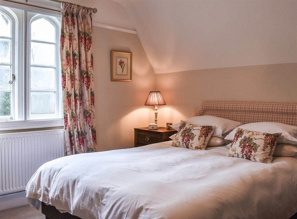 Double bedroom at Grace Cottage in Wimborne, Dorset
