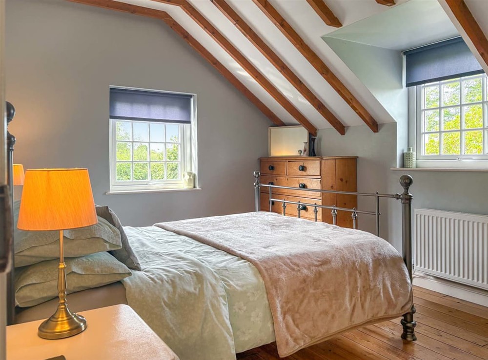 Double bedroom (photo 2) at Grafog Farm Cottage in Groeslon Nr Caernarfon, Gwynedd