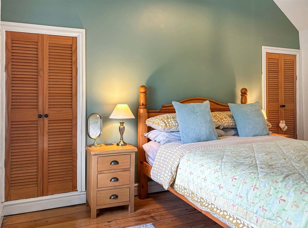 Double bedroom (photo 4) at Grafog Farm Cottage in Groeslon Nr Caernarfon, Gwynedd