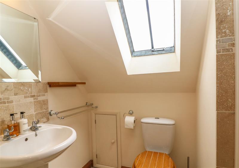 This is the bathroom at Granary Cottage, Blackwell