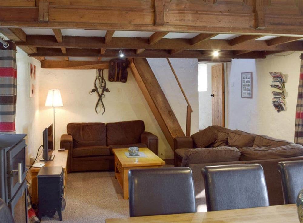 Characterful open plan living space at Granary Cottage in Ivy Court Cottages, Llys-y-Fran, Dyfed