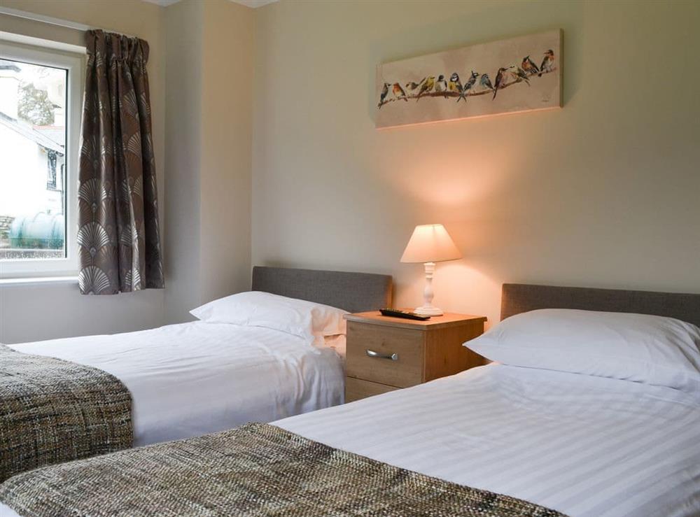 Lovely and bright twin bedded room at Lucys at the Grange, 