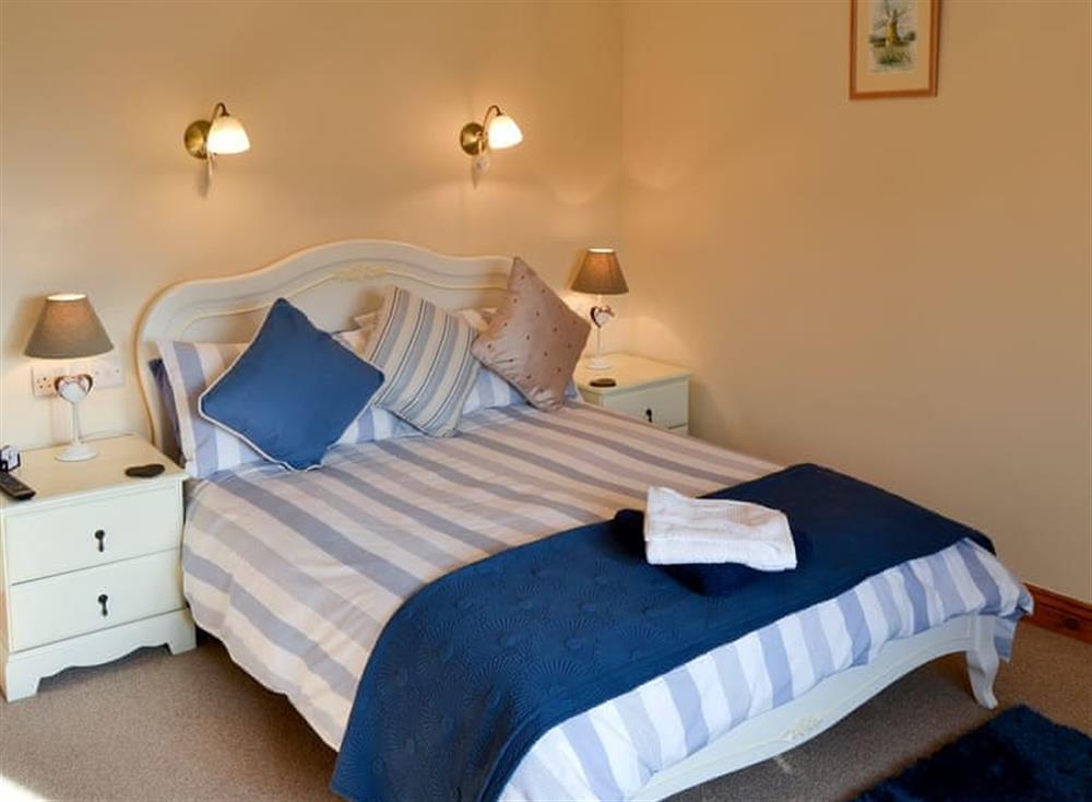 Double bedroom (photo 3) at Grange Farmhouse in Hainford, near Aylsham, Norfolk