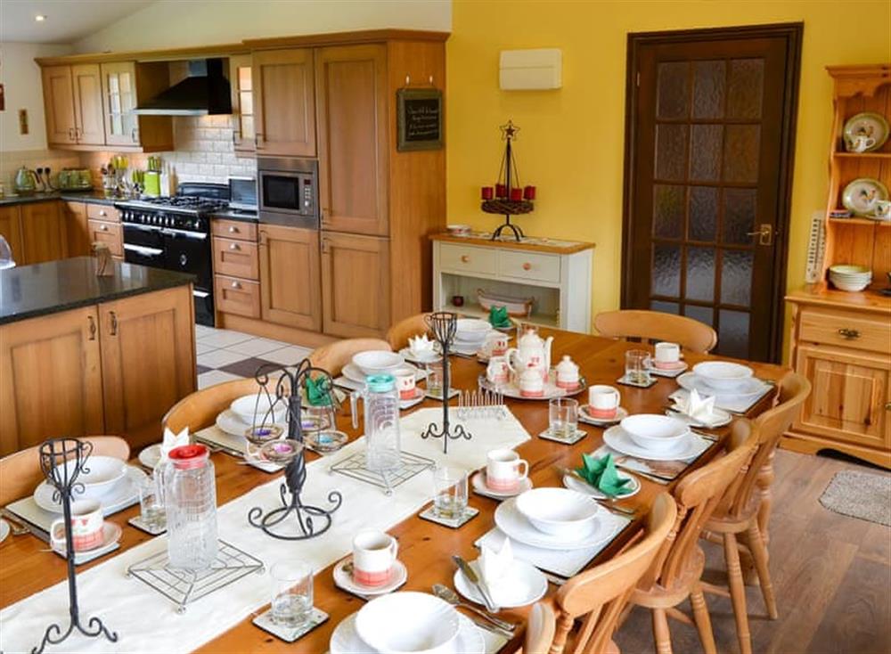 Farmhouse style kitchen with breakfast area (photo 3) at Grange Farmhouse in Hainford, near Aylsham, Norfolk