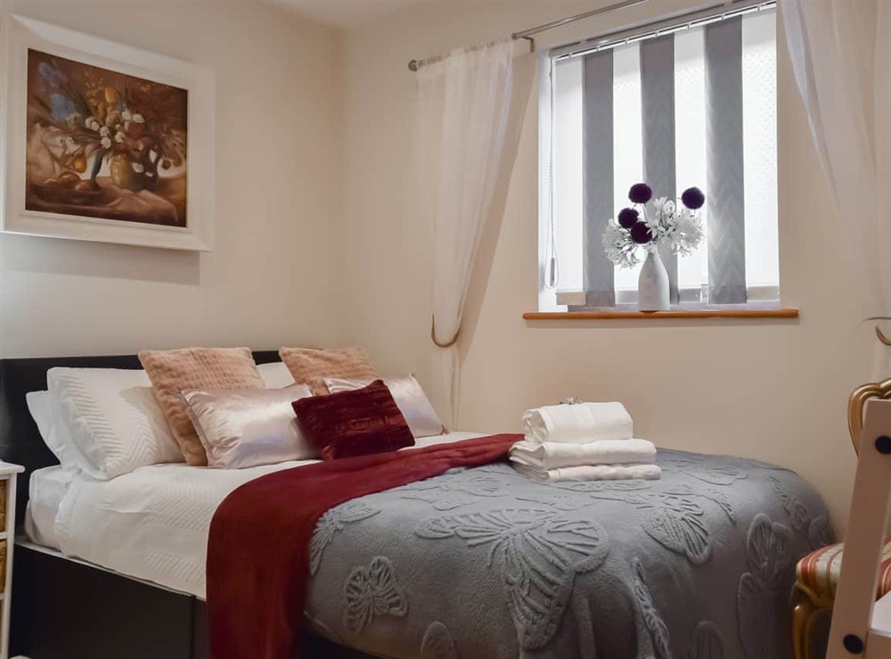 Double bedroom at Grange House in Gamston, near Nottingham, Nottinghamshire