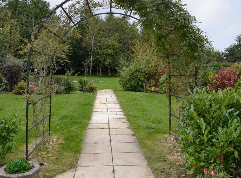 Garden at Grange Loft in Invergowrie, Dundee, Angus